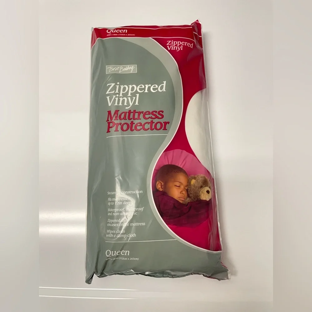 Zippered Vinyl Mattress Protector - Queen